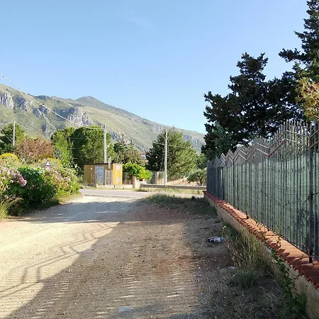 Flora Villa