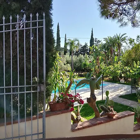 Flora Villa