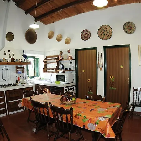 Flora Villa